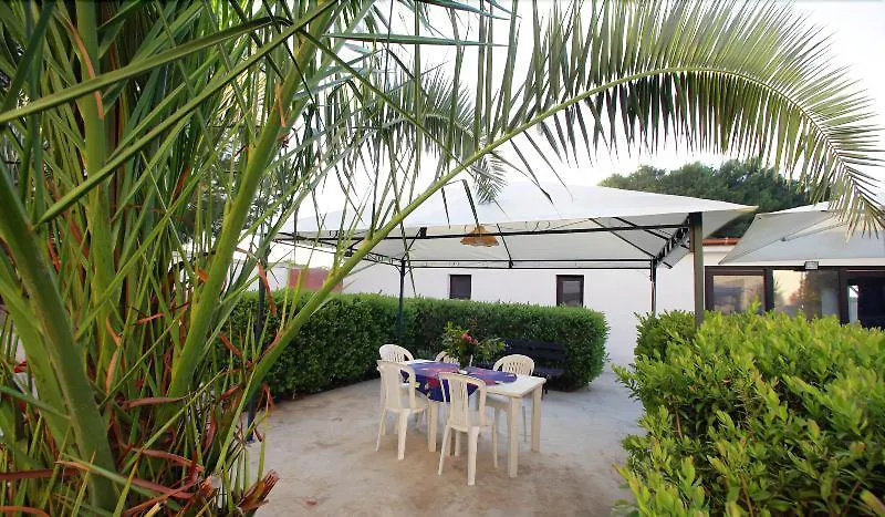 Bed and Breakfast Sunset Beach à Marausa Couette-café